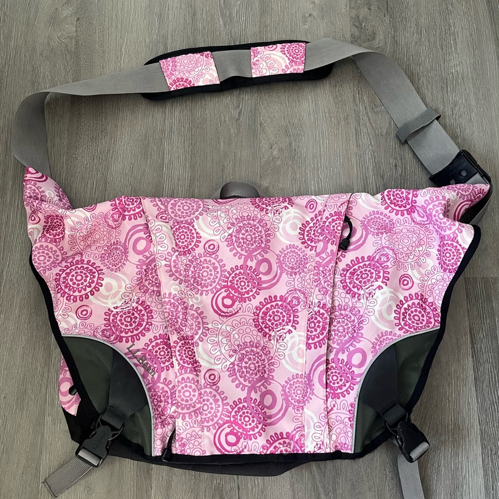 LL Bean Carryall  Women's Messenger Bag